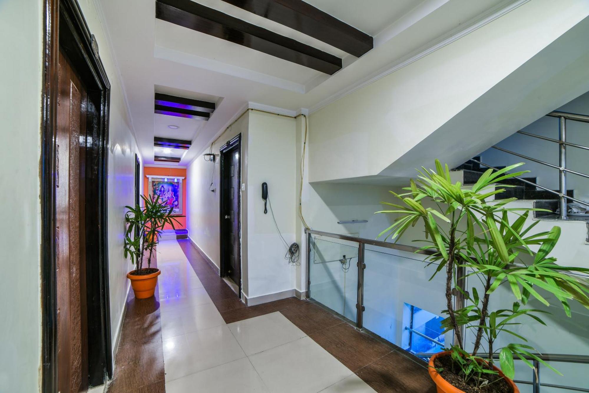 Hotel Oyo Surya Teja Residency Khammam Exterior foto