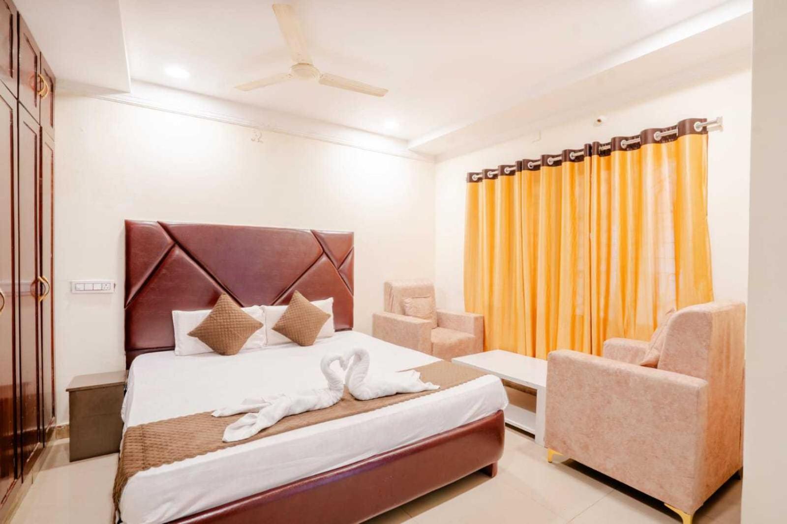 Hotel Oyo Surya Teja Residency Khammam Exterior foto